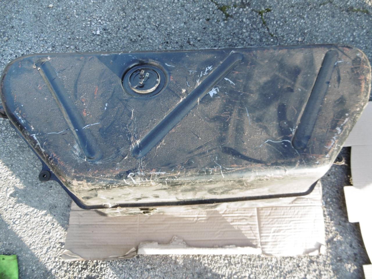 Réservoir PEUGEOT 505 LesAnciennes.com