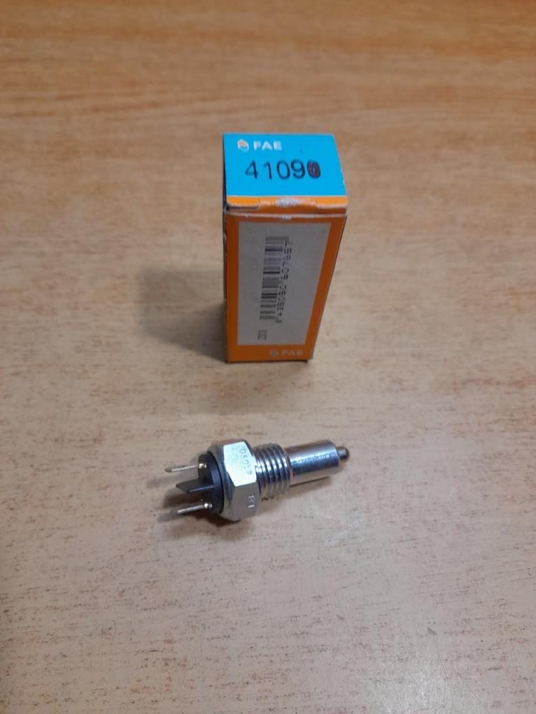 Contacteur feux de recul Renault Super 5 R11 R14 LesAnciennes.com