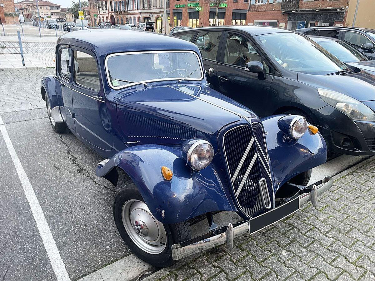 1955 Citroen Traction Avant   Saloon LesAnciennes.com