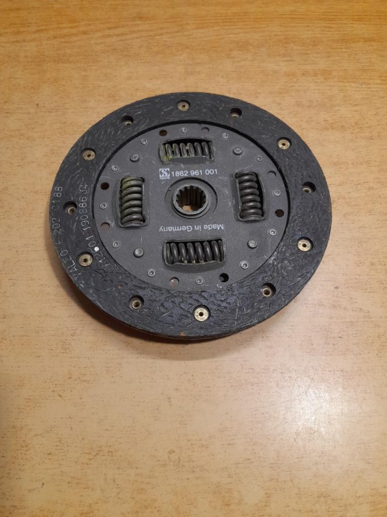Disque d'embrayage Opel Corsa Ascona Kadett LesAnciennes.com