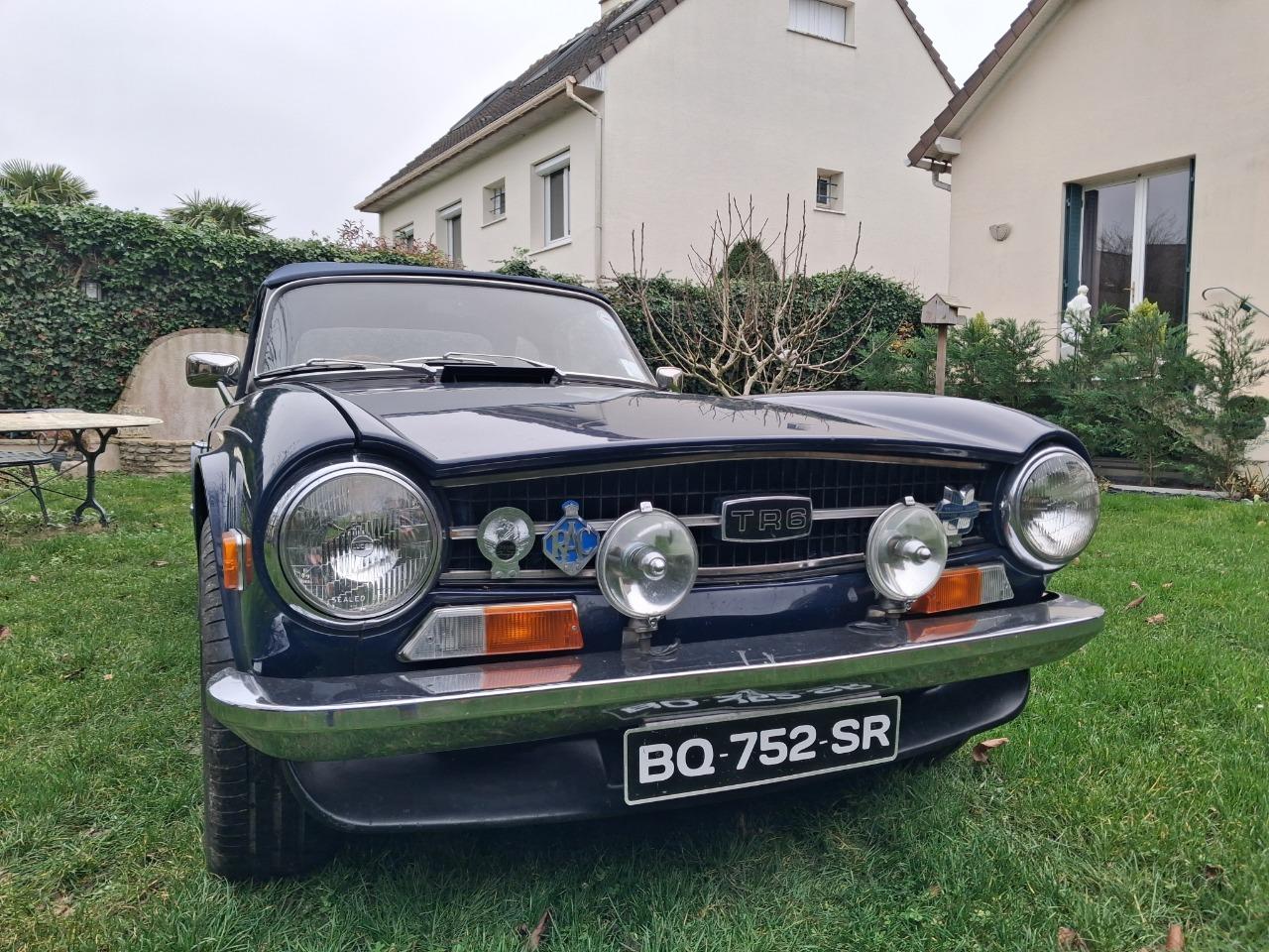 TRIUMPH TR6 - 1972 LesAnciennes.com