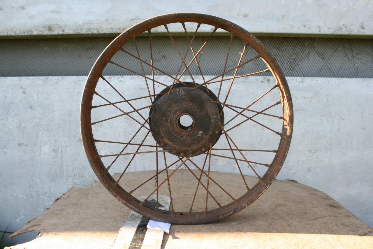 Roue moto Cyclo Norton Peugeot Terrot monet goyon LesAnciennes.com