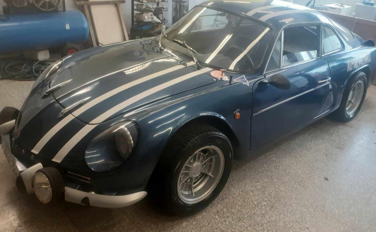 ALPINE RENAULT A110 - 1964 LesAnciennes.com