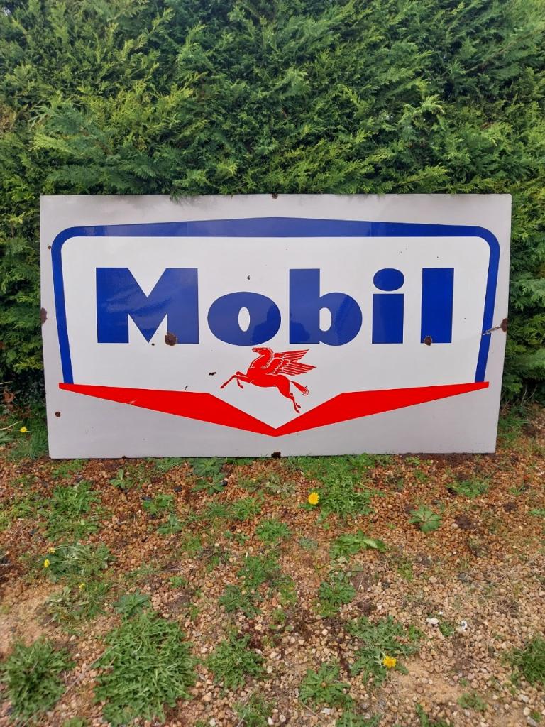 Plaque émaillée Mobil LesAnciennes.com