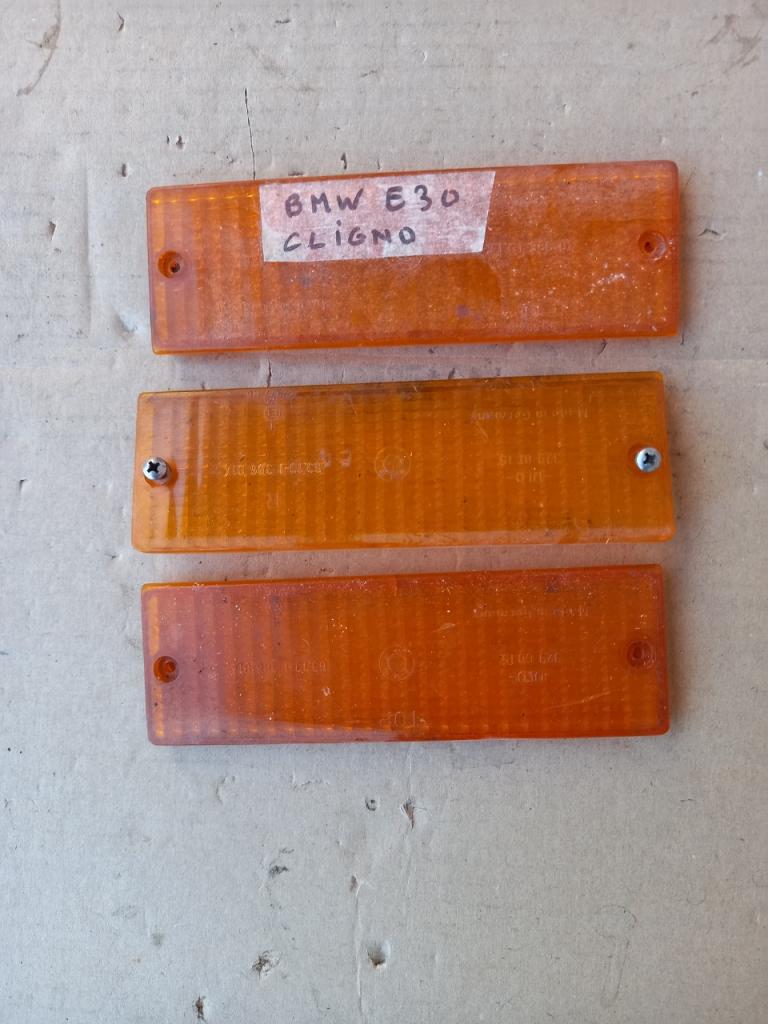 Cabochons cligno BMW e30 LesAnciennes.com