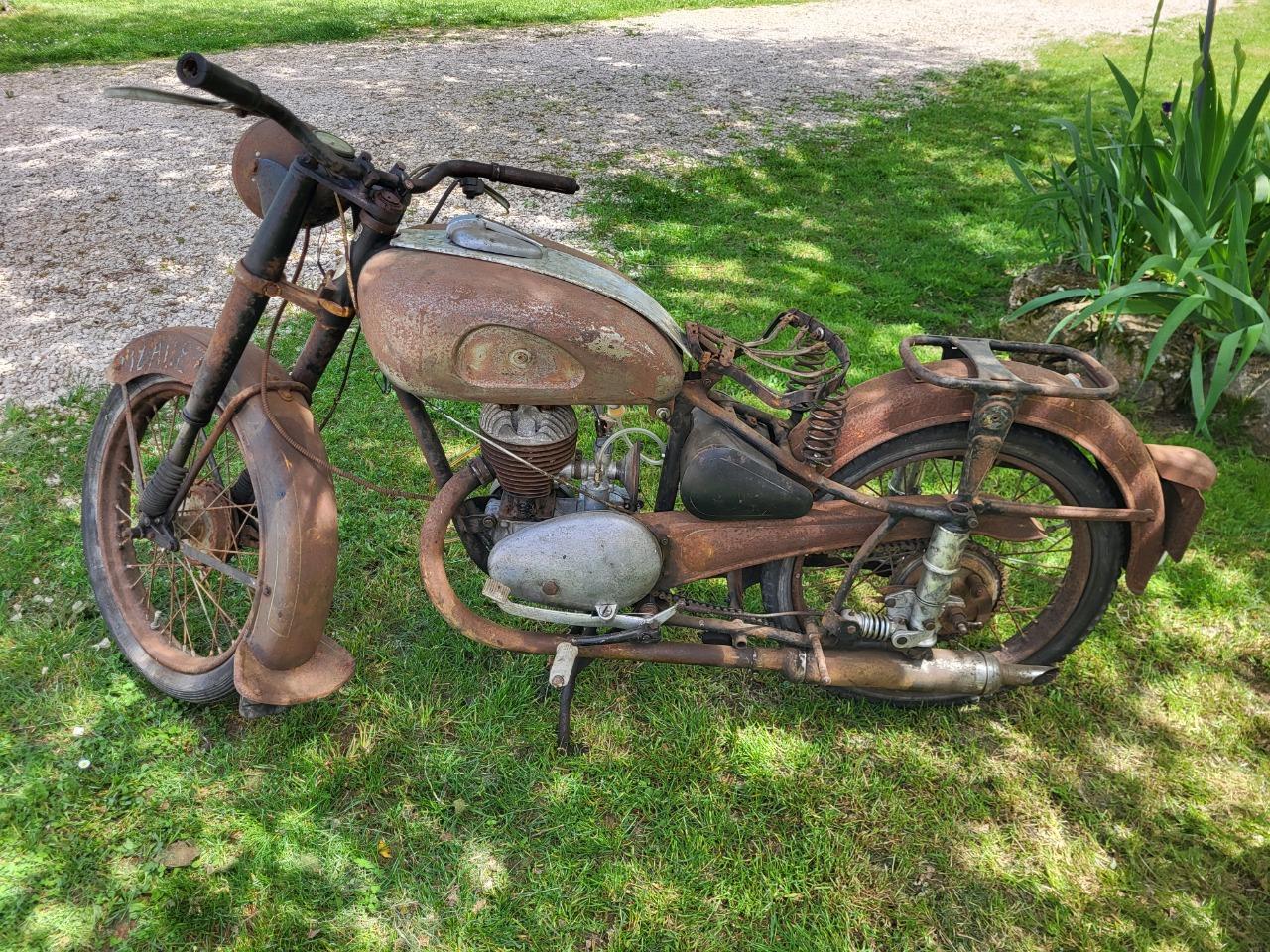 KOEHLER-ESCOFFIER 200cm3 KM2VT - 1953 LesAnciennes.com