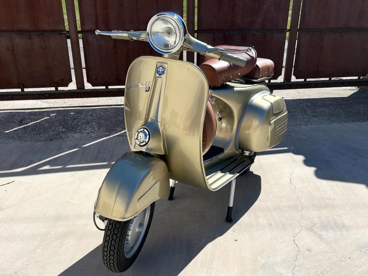 VESPA GTR VNL2T - 1976 LesAnciennes.com