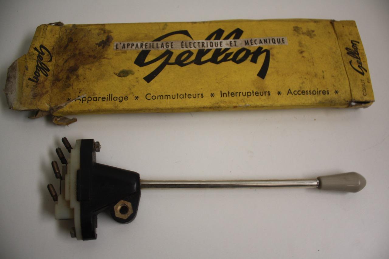 Commodo de Phare Gelbon Peugeot 404 LesAnciennes.com