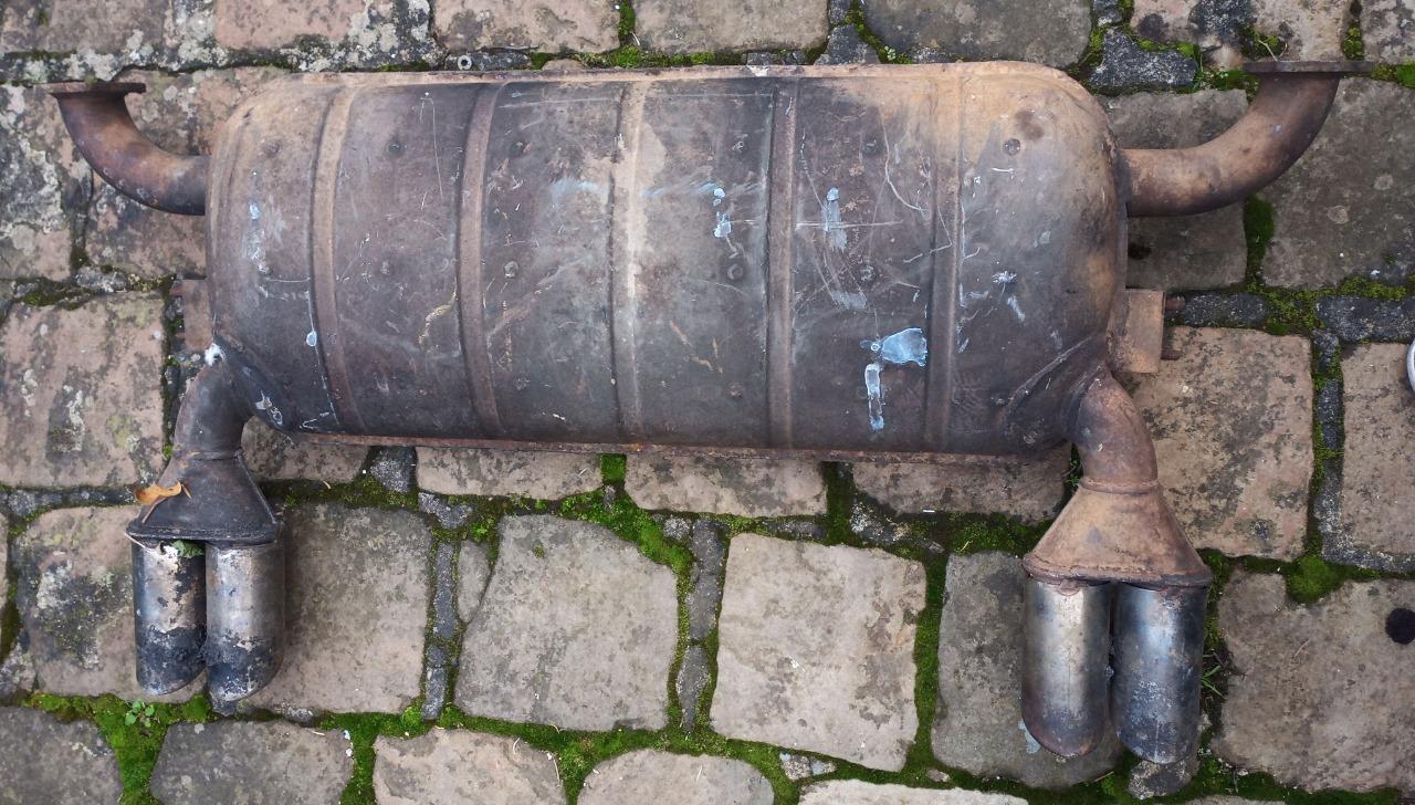 Silencieux Ferrari 308 et Mondial QV LesAnciennes.com