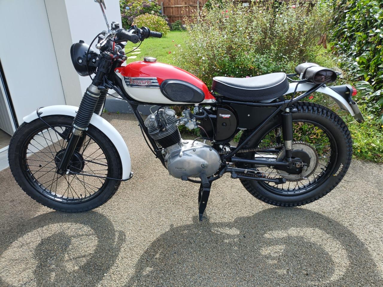 TRIUMPH Tiger Cub T20 - 1968 LesAnciennes.com