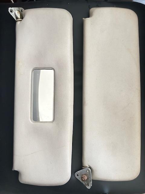 Pare-soleil pour Maserati Merak LesAnciennes.com