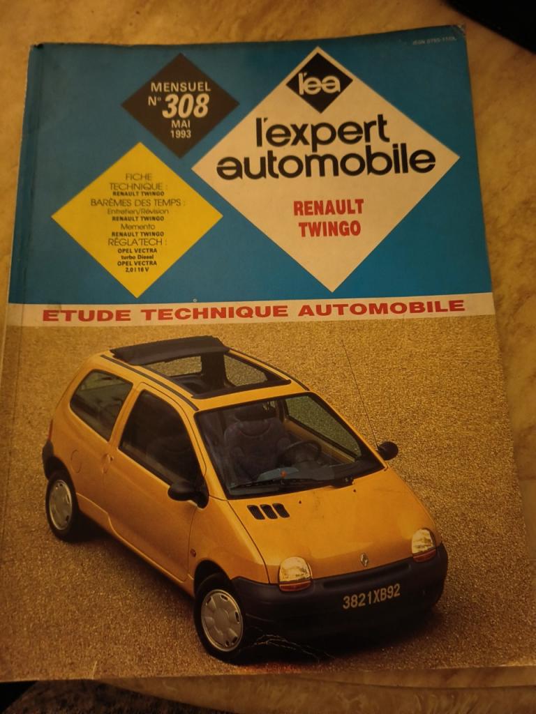 RTA Renault twingo 1993 LesAnciennes.com