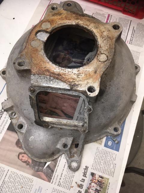 Cloche d'embrayage VOLVO 1800ES LesAnciennes.com