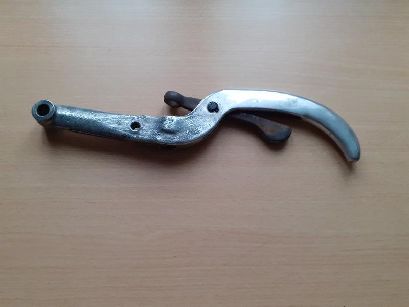 Poignée de frein à main PEUGEOT 203 LesAnciennes.com
