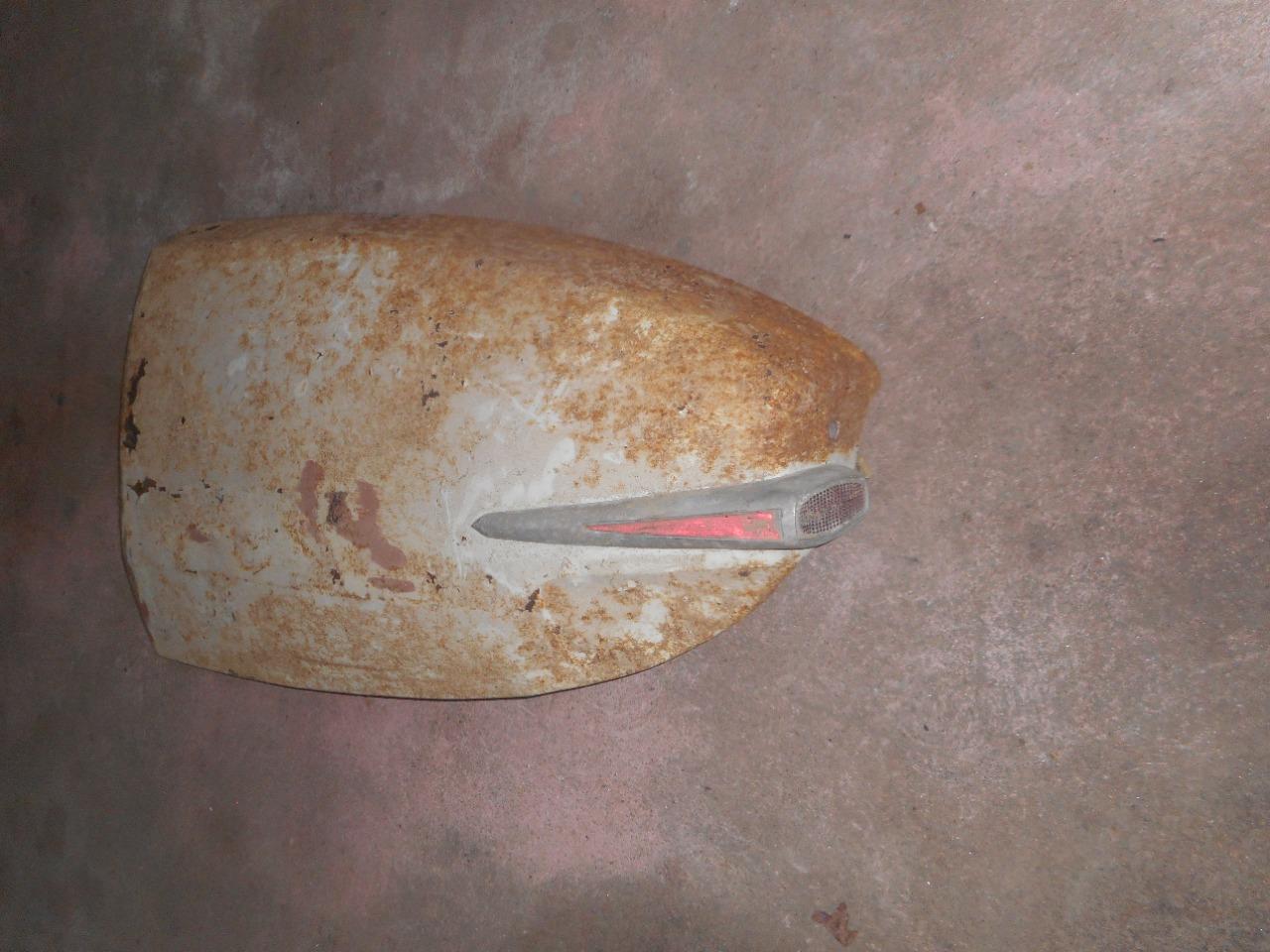 Aile arrière de CITROEN DS LesAnciennes.com