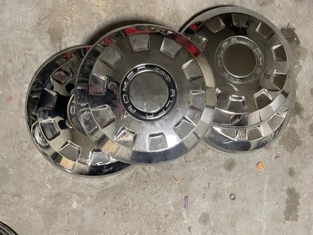 Enjoliveurs pour Alfa Romeo 2600 LesAnciennes.com