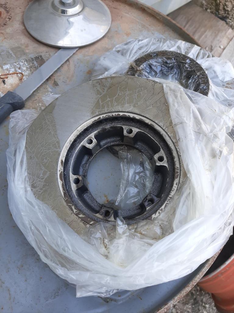 Disques de frein RENAULT 12 (R12) Gordini LesAnciennes.com