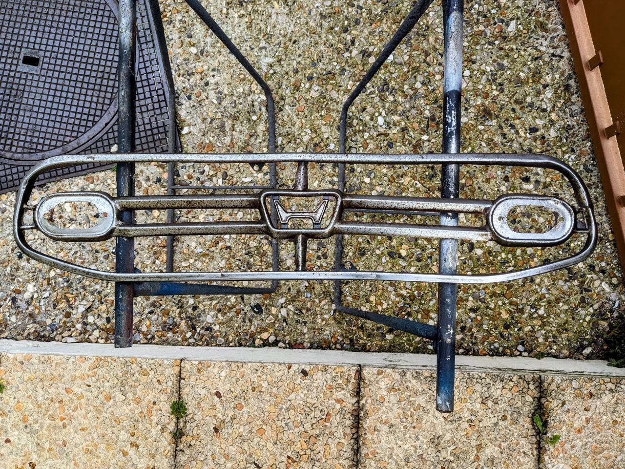 Calandre HONDA S800 LesAnciennes.com