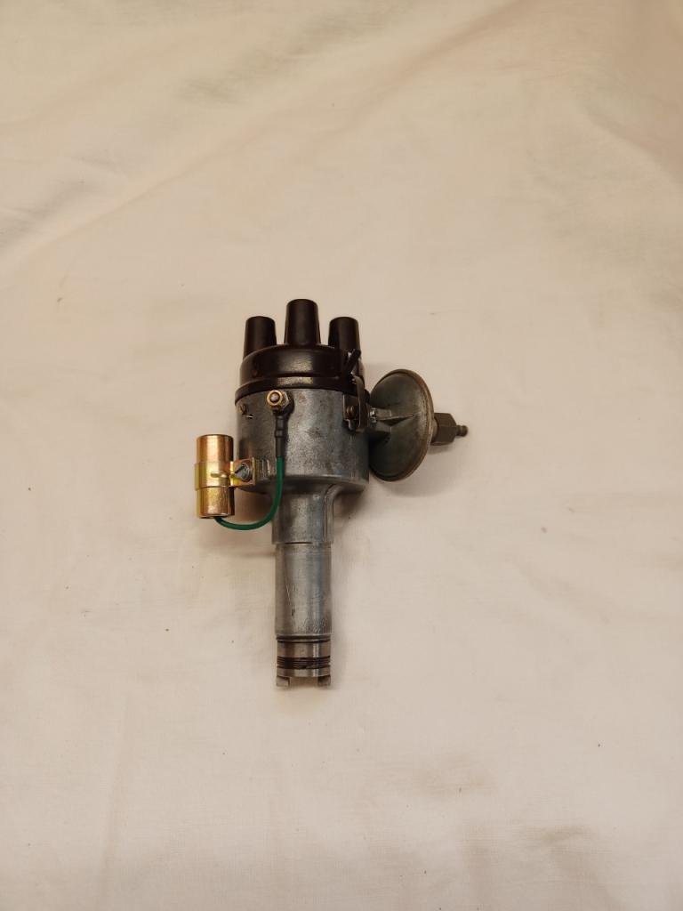 Distributeur PEUGEOT 403 203-403 LesAnciennes.com