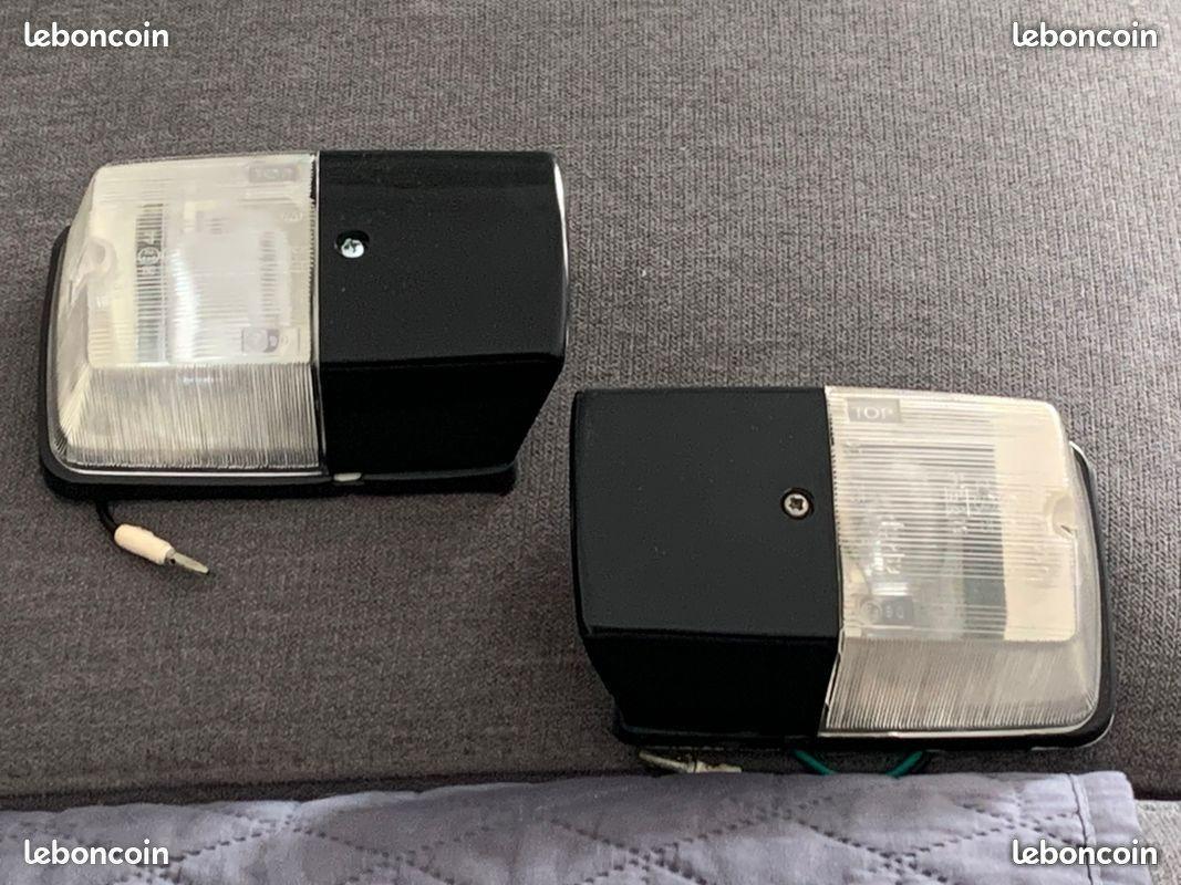 Feux de recul et de plaques pour R5, R12 break,504 LesAnciennes.com