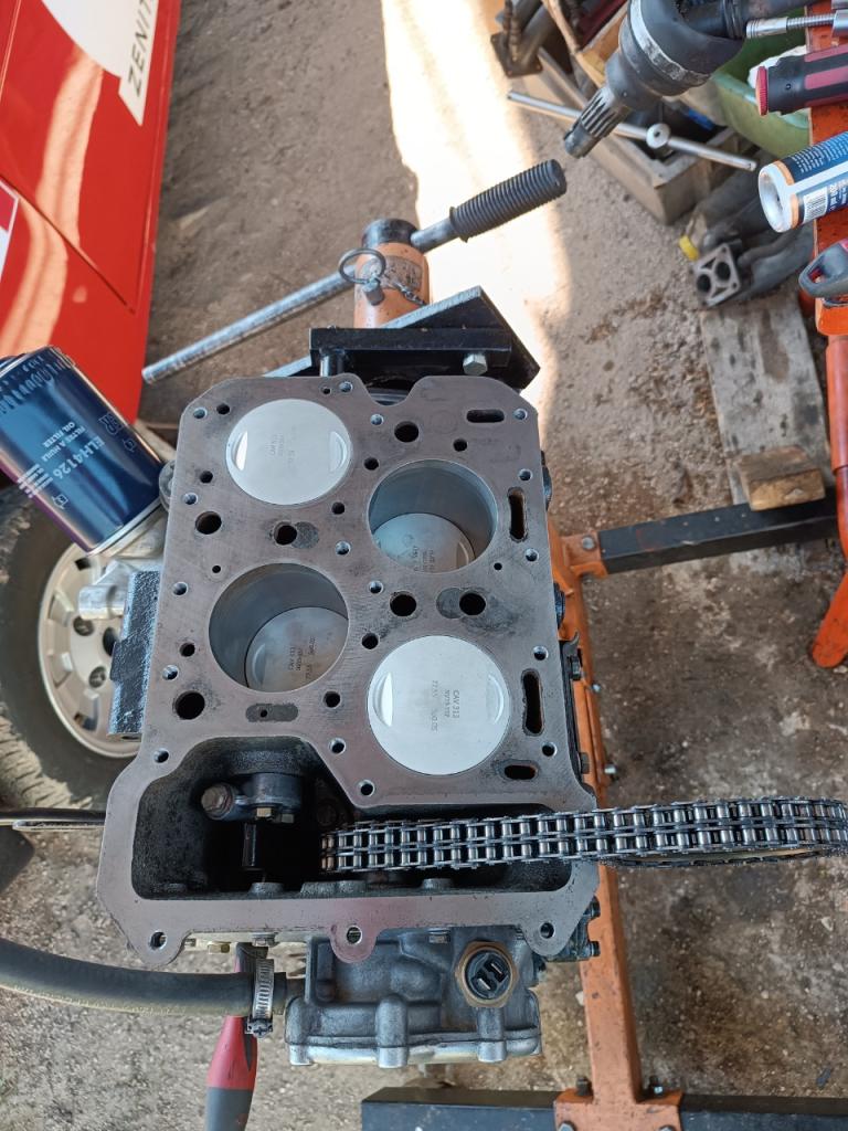 Lot de pièces LANCIA Fulvia 1300S serie2 LesAnciennes.com