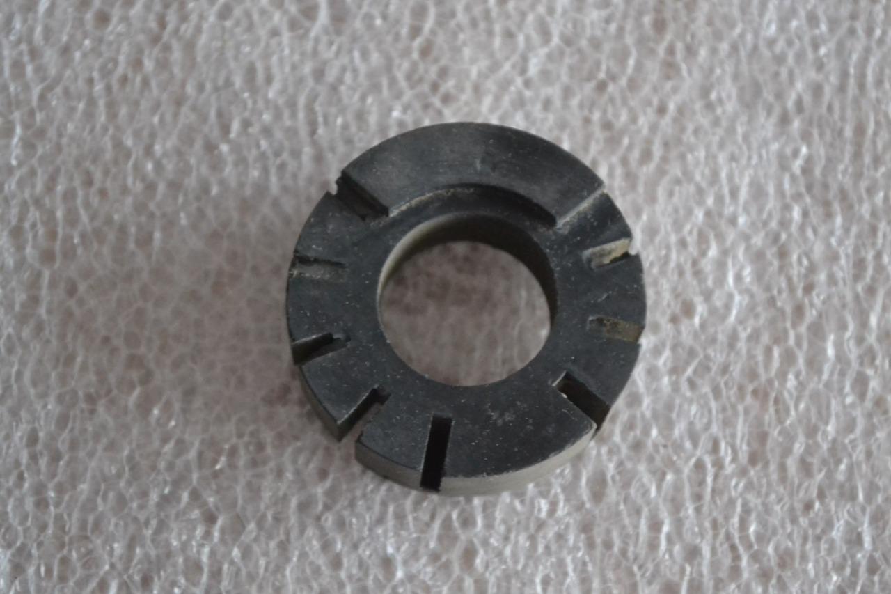 Silentbloc moteur essuie-glace PEUGEOT 404, neuf LesAnciennes.com