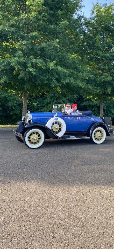 FORD A Roadster A de Luxe - 1931 LesAnciennes.com