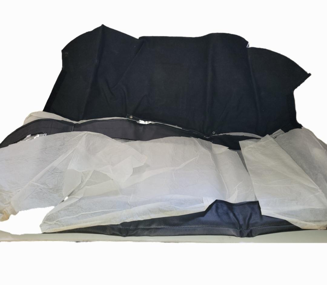 CAPOTE 100% NEUVE TRIUMPH TR5 TR250 & TR6 LesAnciennes.com