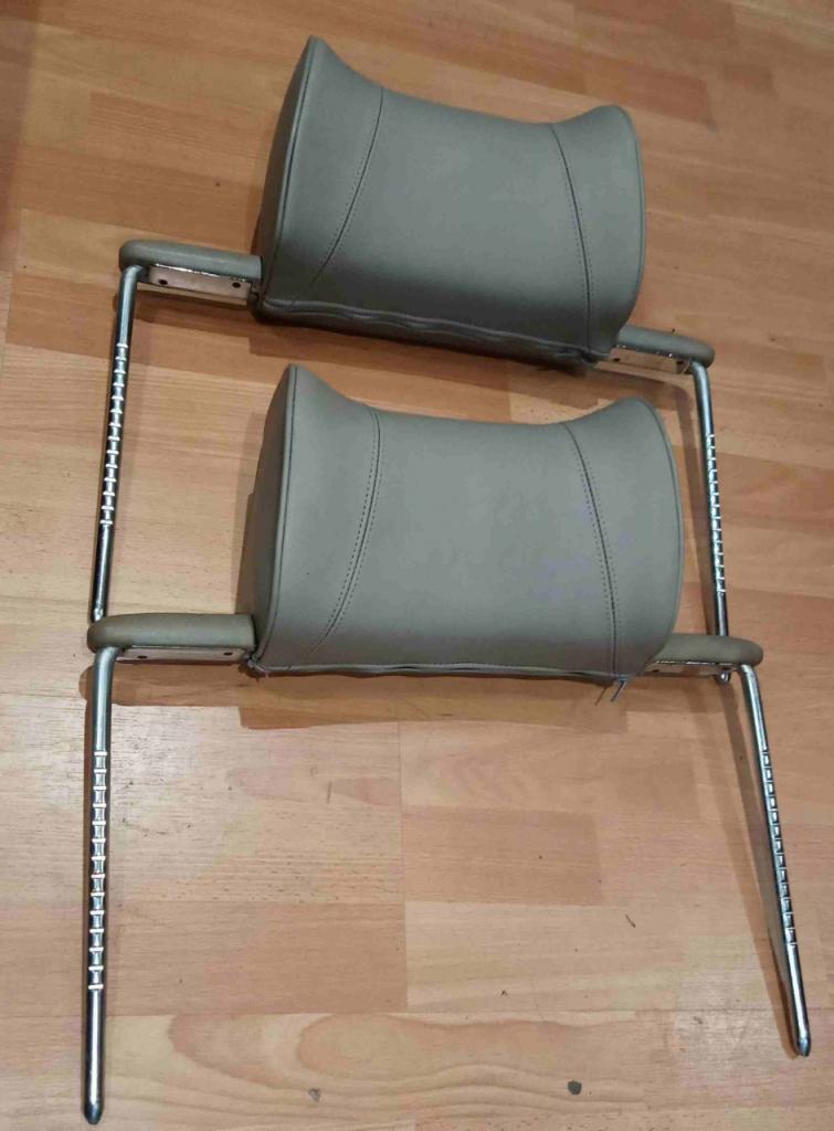 Appuie-tetes skai gris BMW E9 3.0 CS CSI LesAnciennes.com