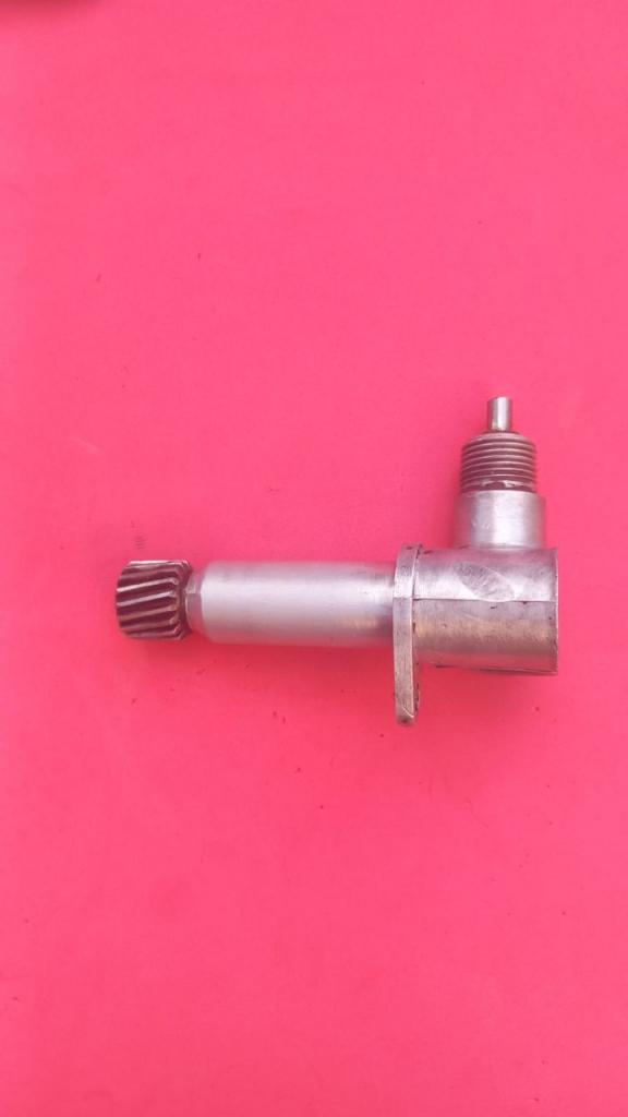 Pièces FIAT 600 boite vitesse LesAnciennes.com