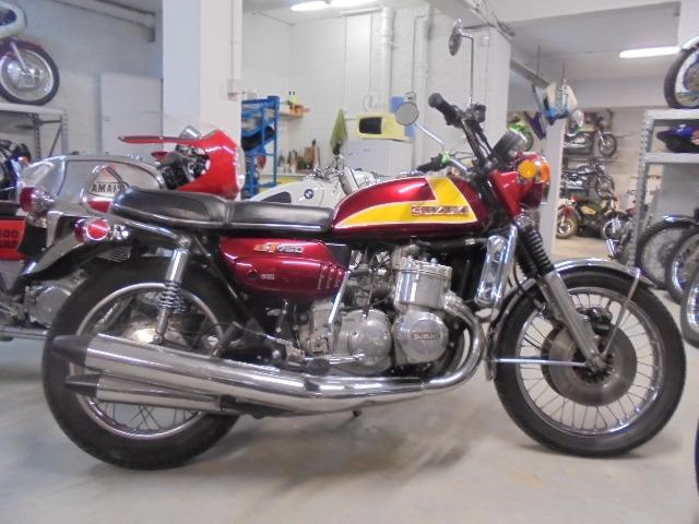 SUZUKI GT 750 - 1973 LesAnciennes.com