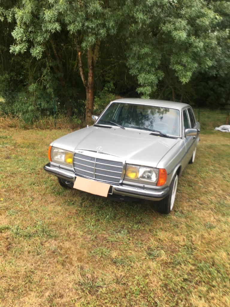 MERCEDES 280 E berline - 1978 LesAnciennes.com