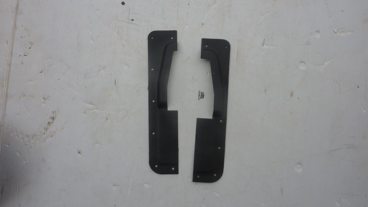 Tôles pour frein garnissage à main SIMCA 8 LesAnciennes.com