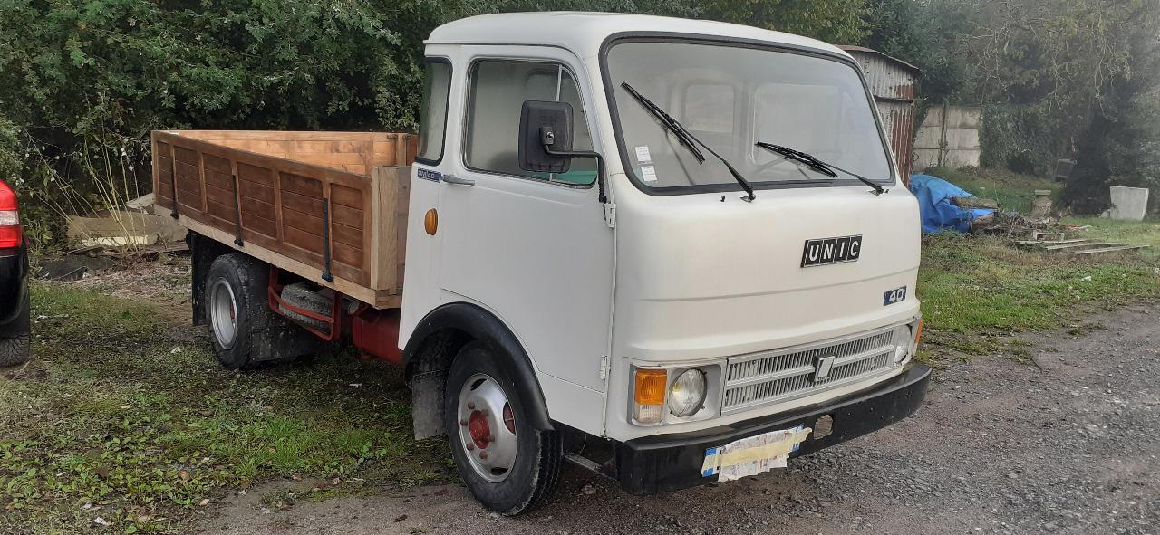 UNIC OM - 1977 LesAnciennes.com