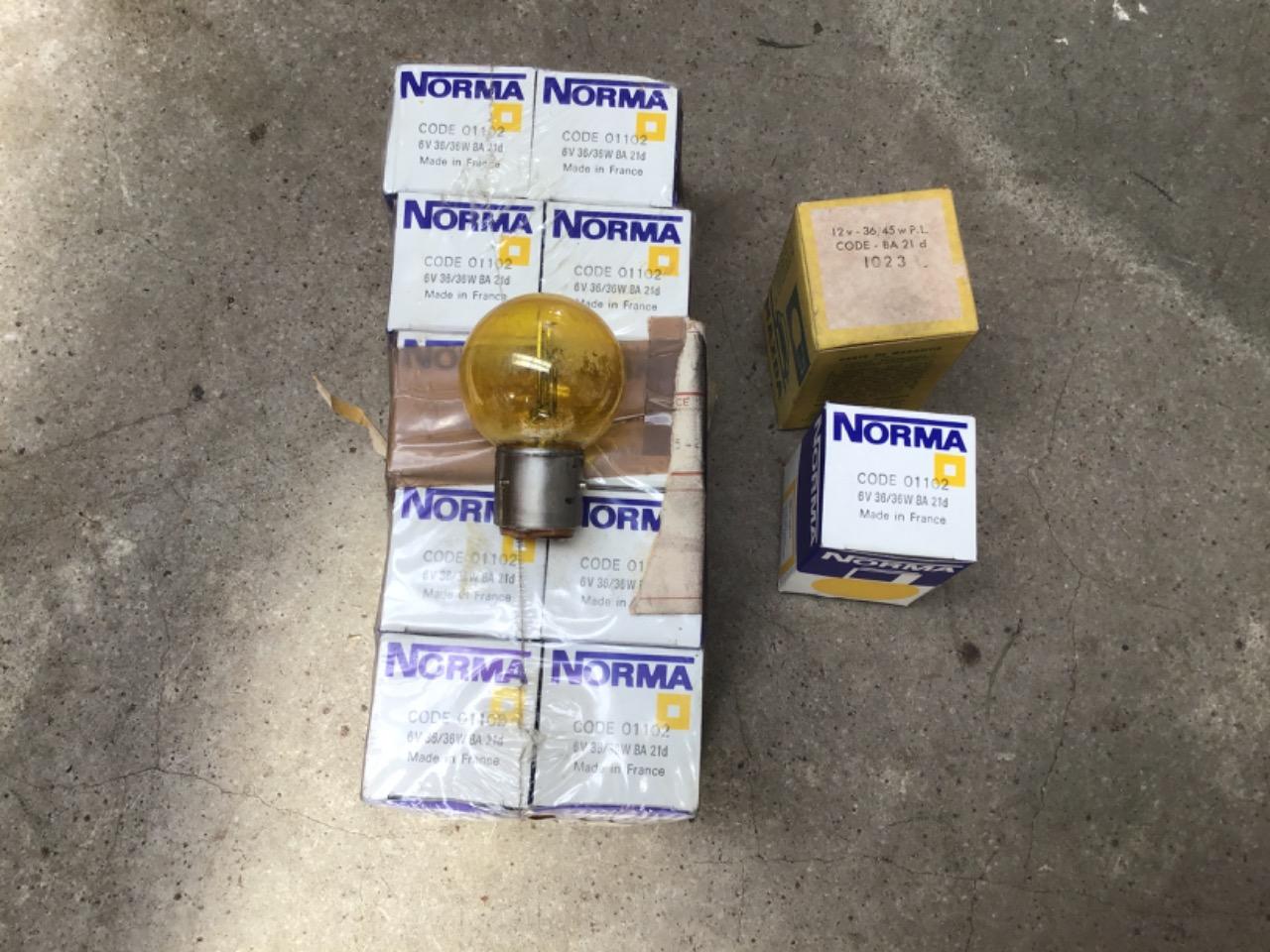 AMPOULES 6V 36/36W NEUVES LesAnciennes.com