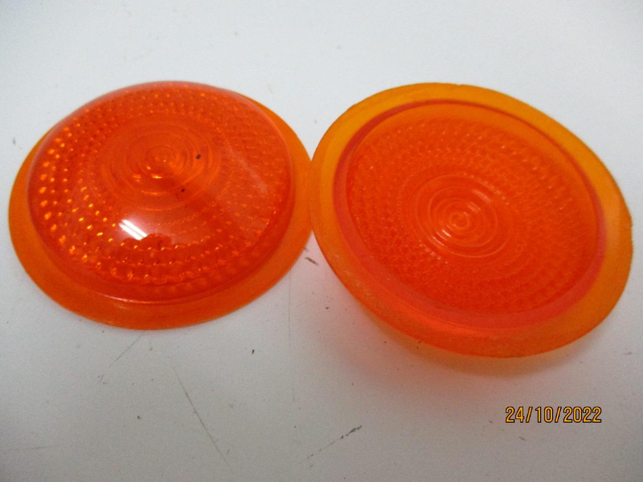 2 cabochons clignotant LesAnciennes.com