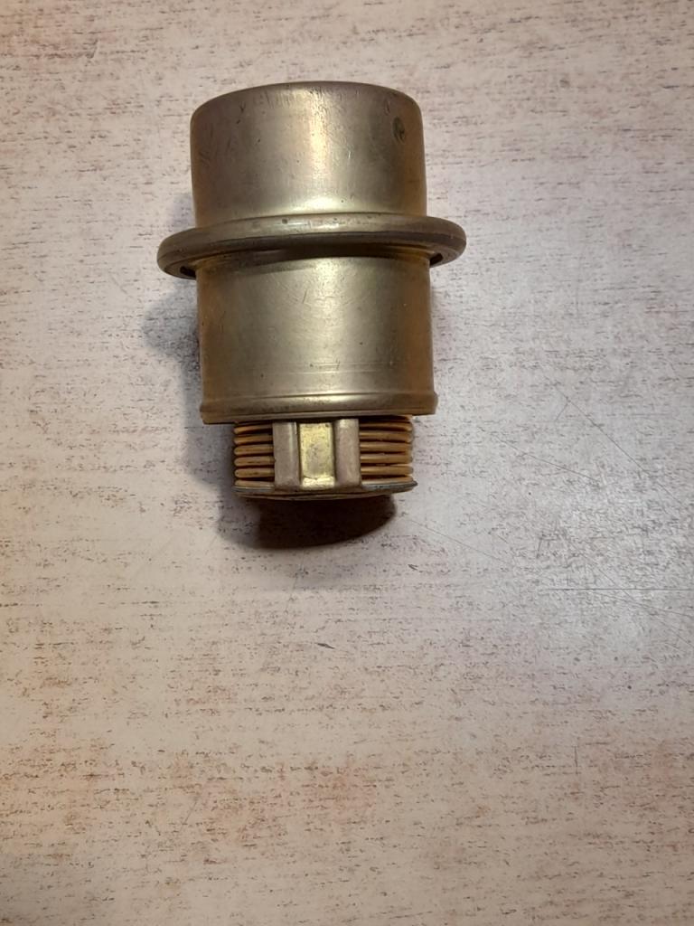Thermostat Renault Dauphine 4CV 80° LesAnciennes.com