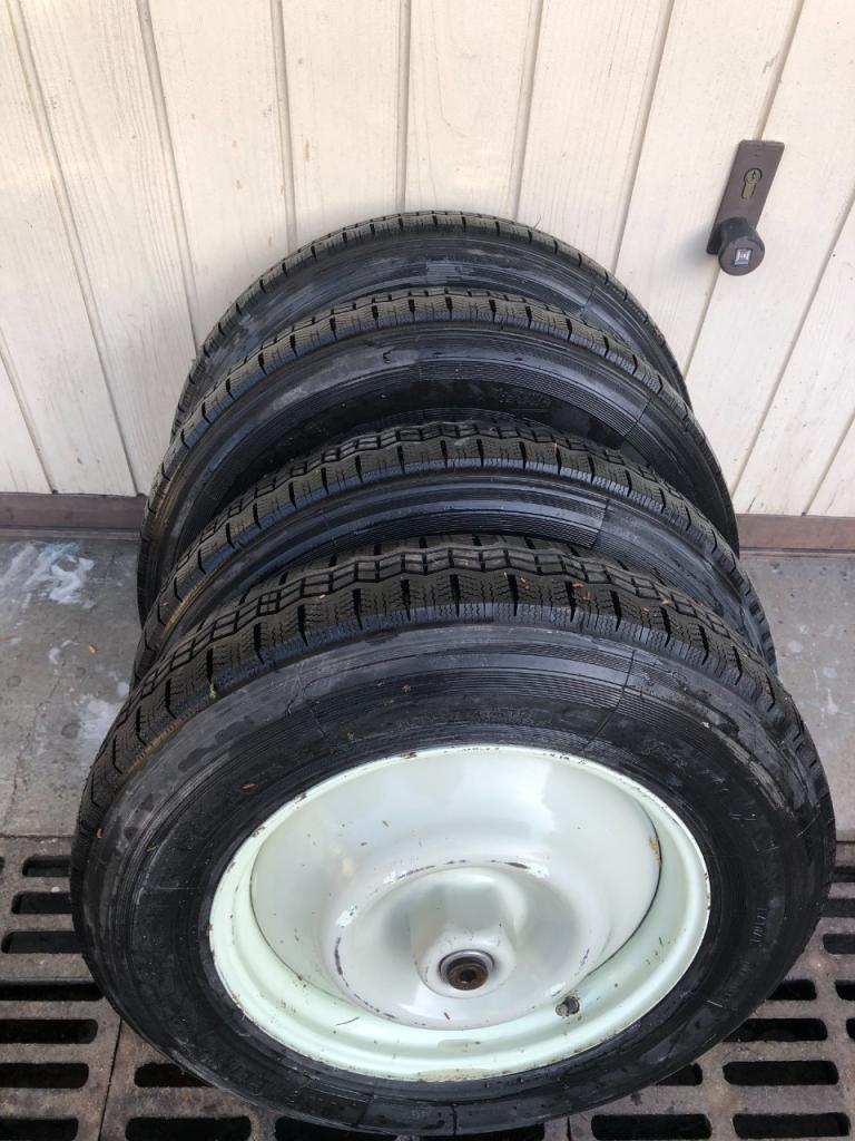 Roues DS Citroën Pneumatiques Michelin X 165-400 LesAnciennes.com