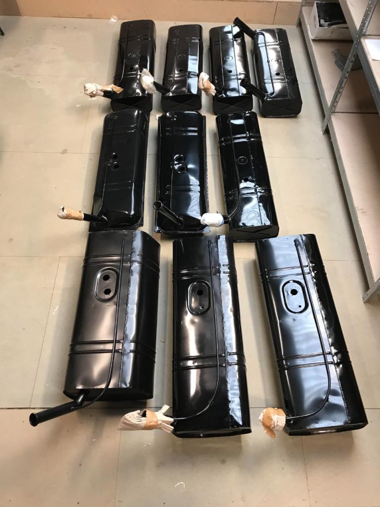 Réservoirs de carburant CITROEN Traction LesAnciennes.com