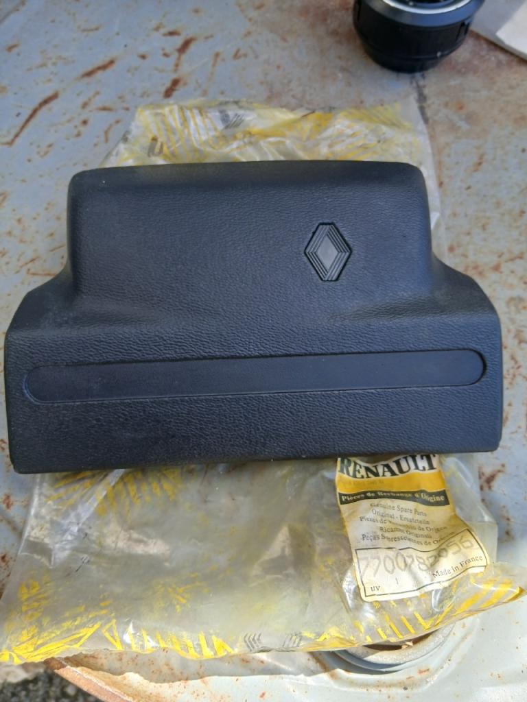 Centre de volant RENAULT 25 (R25) LesAnciennes.com