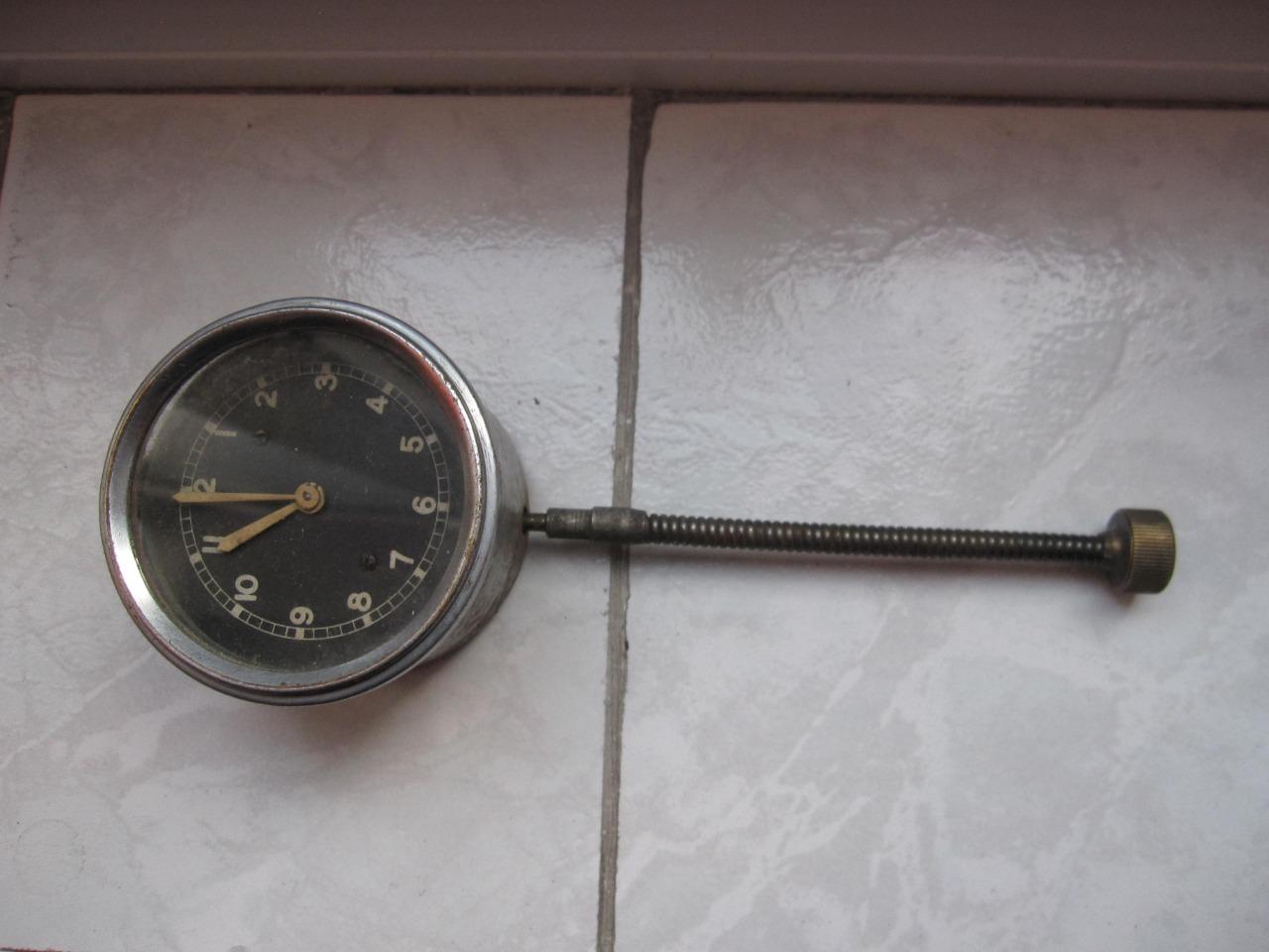 Montre CITROEN Traction 7 C LesAnciennes.com