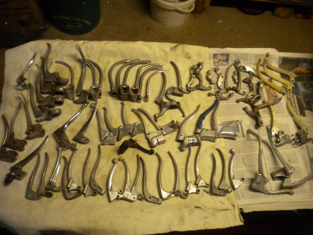 Pièces LOT LEVIERS POIGNEES cycle vélo cyclo LesAnciennes.com