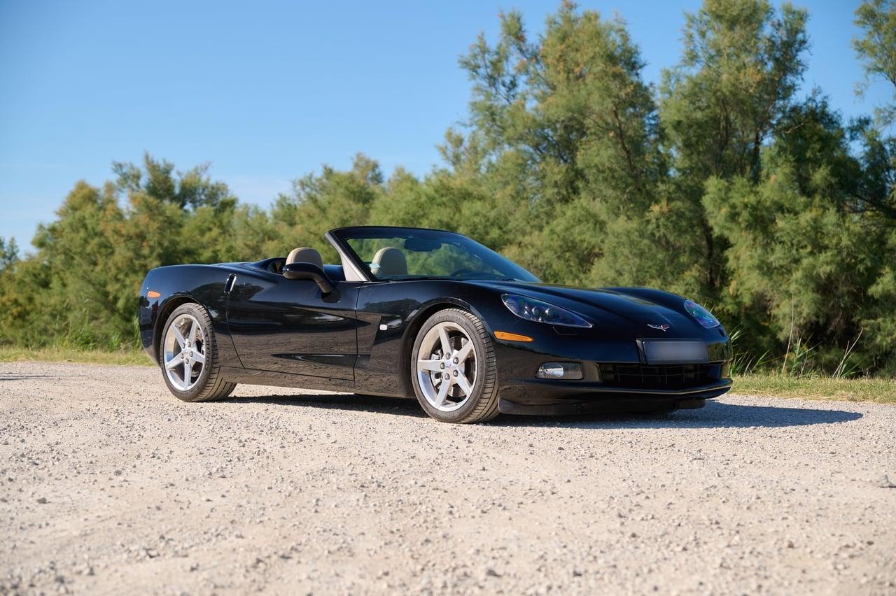 2005 Chevrolet Corvette C6 Convertible Z51 LesAnciennes.com