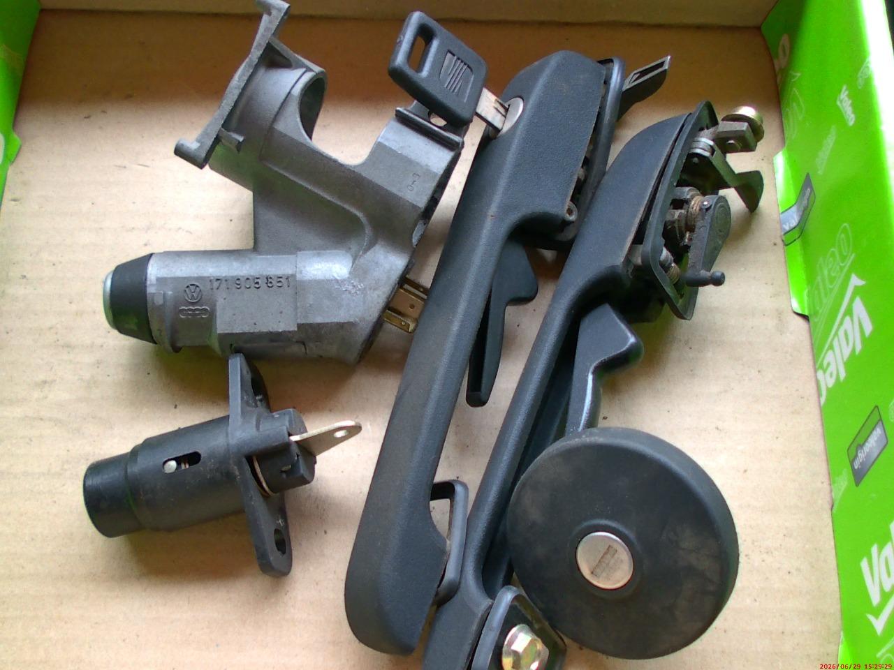 Serrure SEAT ibiza 1990 LesAnciennes.com
