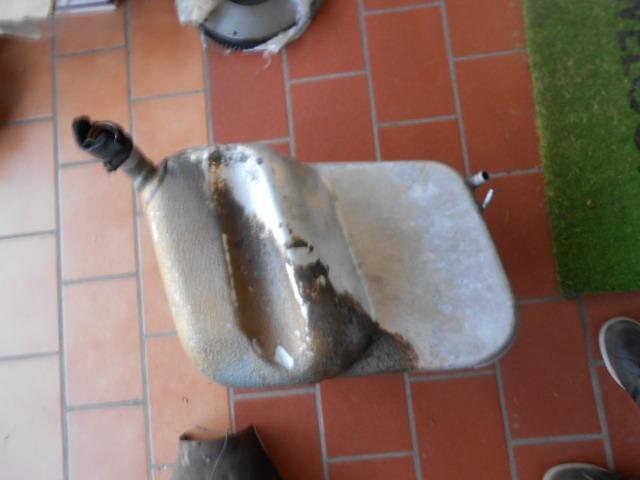 Reservoir droite Ferrari 328 LesAnciennes.com