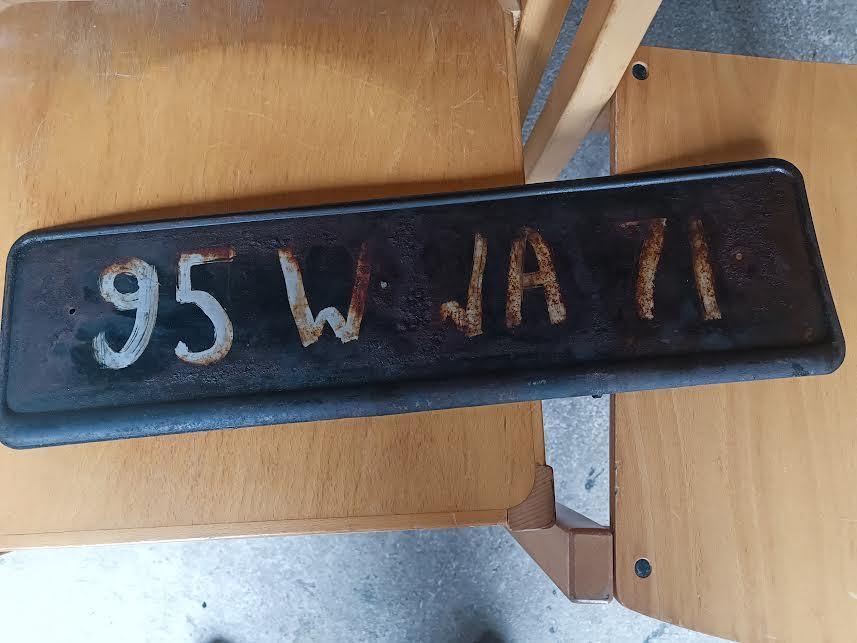 Support SIMCA 1301 LesAnciennes.com