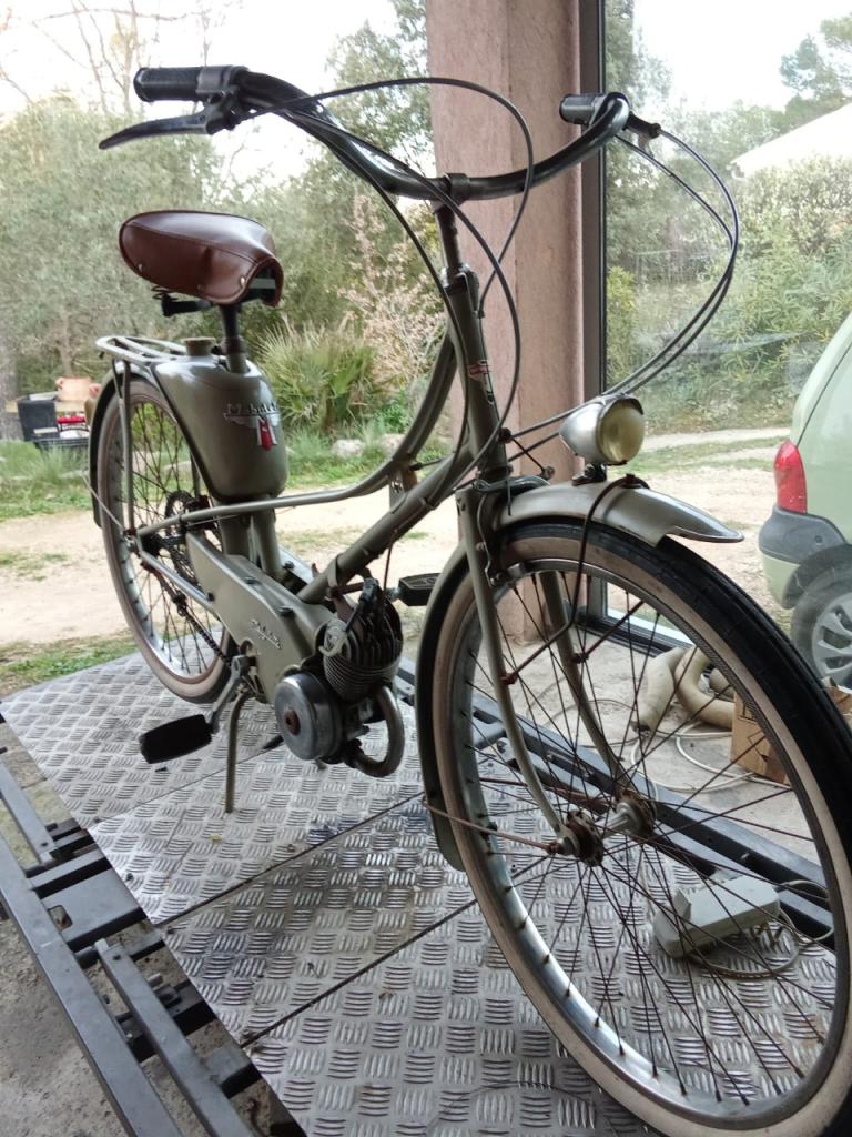 MOTOCONFORT AU 32 s - 1960 LesAnciennes.com