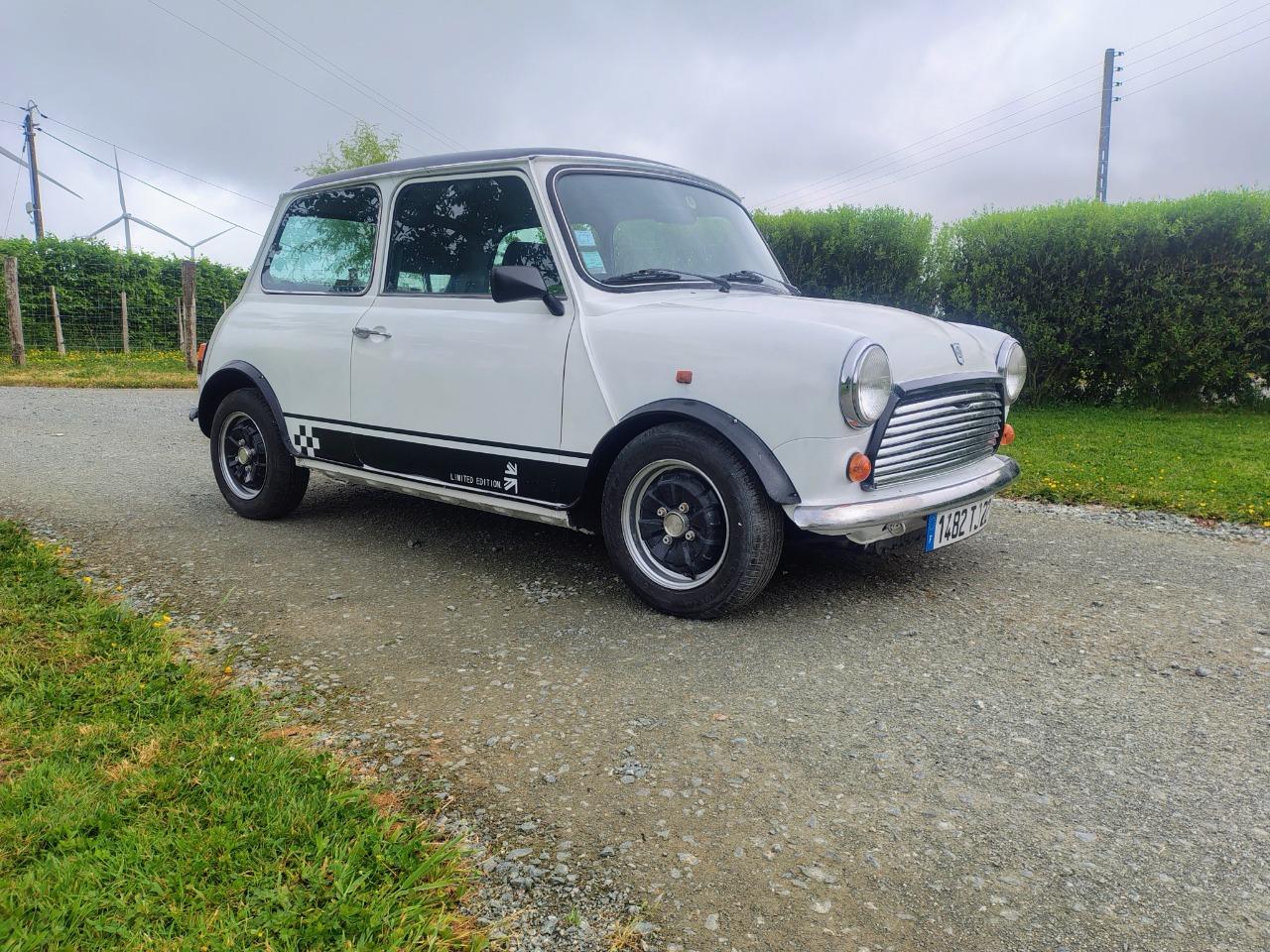 MINI Austin - 1992 LesAnciennes.com