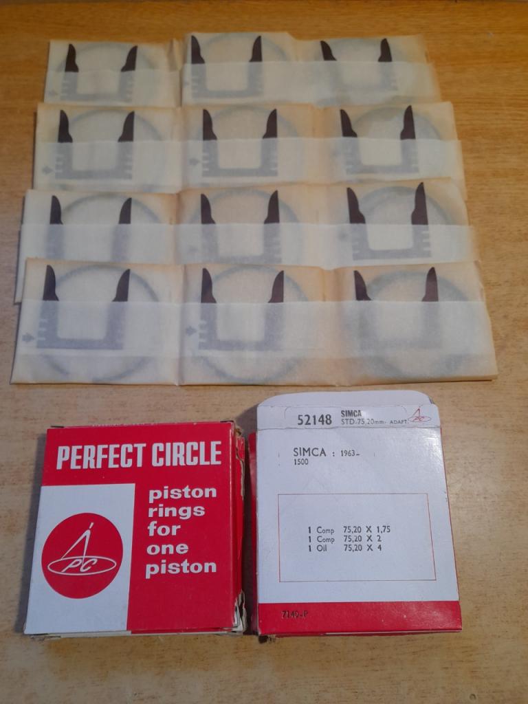 Jeu de segments Simca 1500 LesAnciennes.com