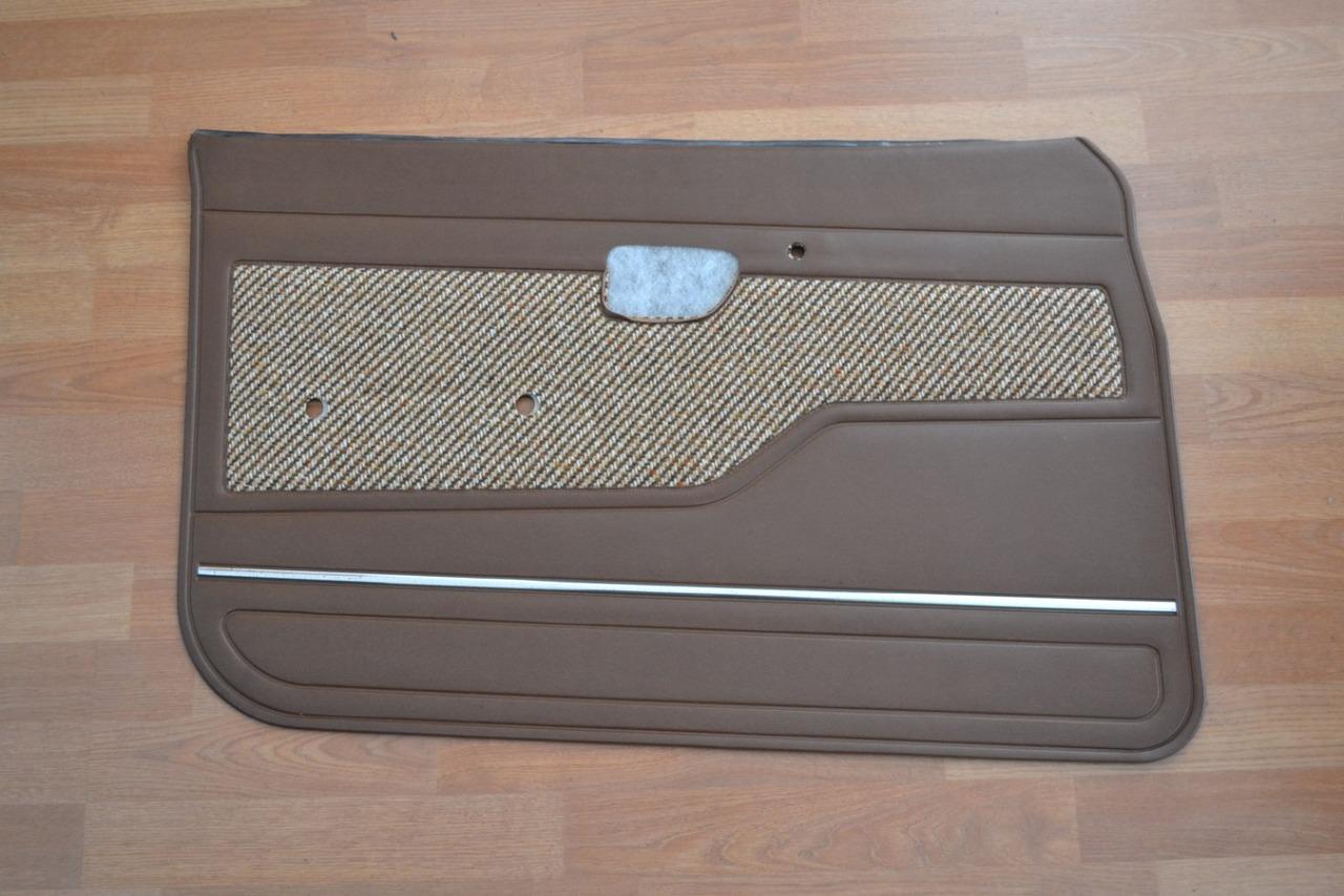 Panneau porte AV G PEUGEOT 305, neuf LesAnciennes.com